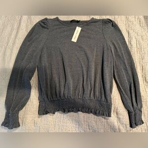 Doe & Rae women’s Charcoal/Gray Long Sleeve Blouse- size- large!New,Never worn